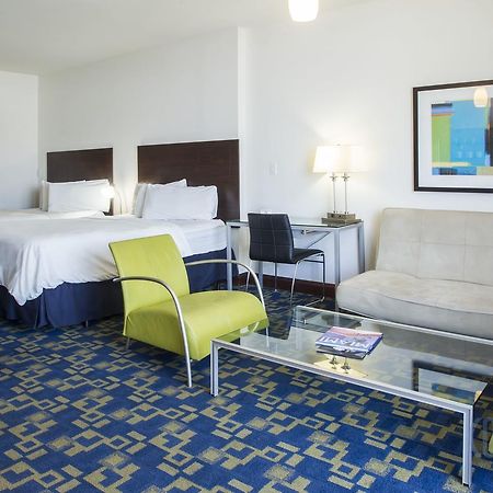 C Ocean Rentals At Strand Ocean Drive (Adults Only) ميامي بيتش المظهر الخارجي الصورة