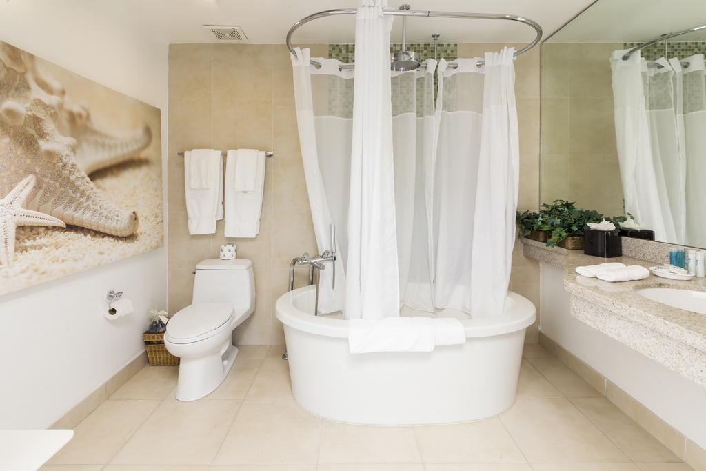 C Ocean Rentals At Strand Ocean Drive (Adults Only) ميامي بيتش المظهر الخارجي الصورة