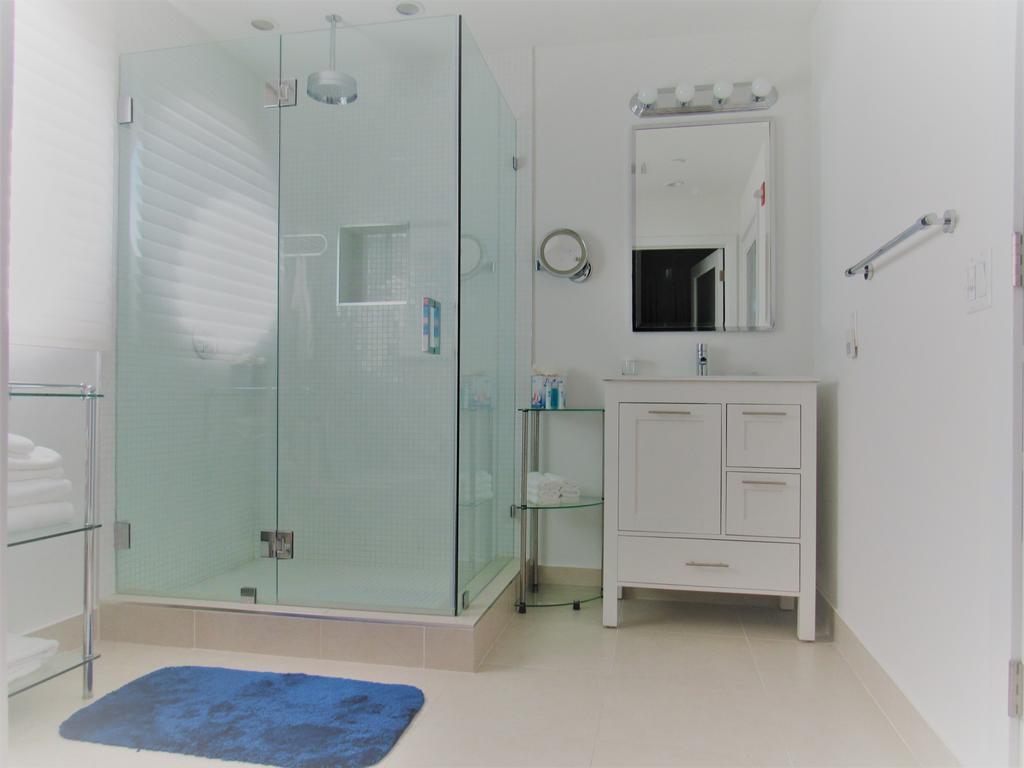 C Ocean Rentals At Strand Ocean Drive (Adults Only) ميامي بيتش المظهر الخارجي الصورة